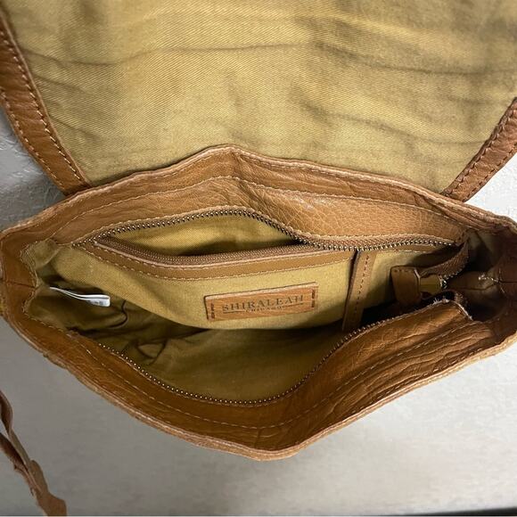 Shiraleah Chicago Tan Purse leather crossbody bag - Picture 8 of 14